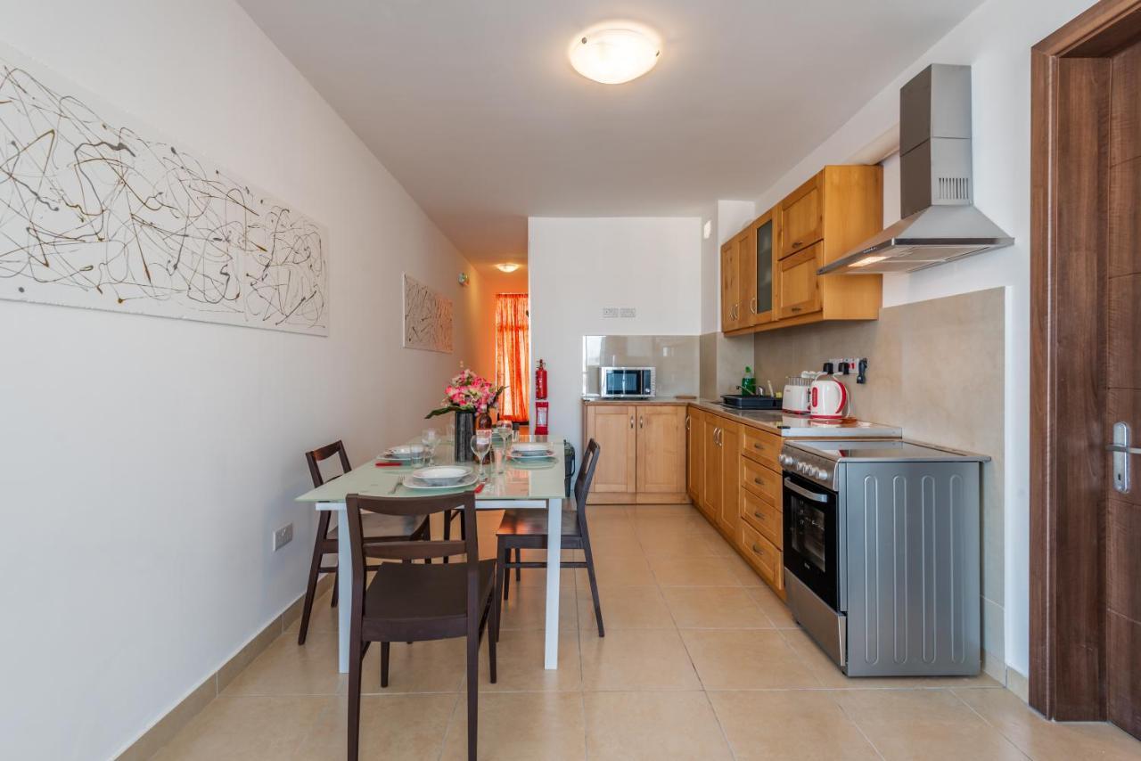 Penthouse With Seaview Terrace Daire St. Paul's Bay Dış mekan fotoğraf