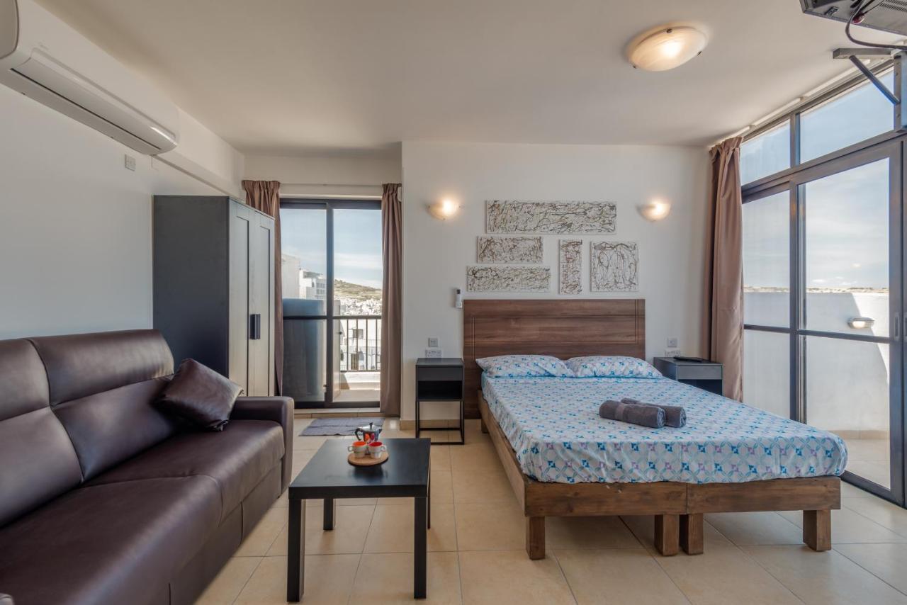 Penthouse With Seaview Terrace Daire St. Paul's Bay Dış mekan fotoğraf